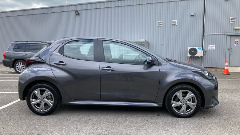 Toyota Yaris 1.5 Hybrid Icon 5dr CVT Hybrid Hatchback